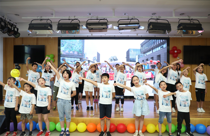 2019年8月17日 ，人生就是博二建“我们都是追梦人”小候鸟公益夏令营圆满落幕。
